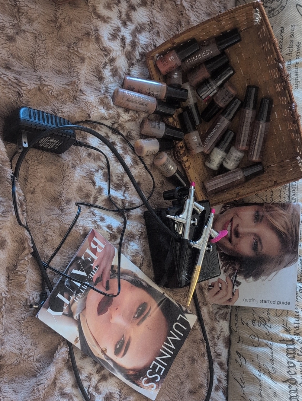 Luminess Airbrush Makeup Set with Neutral, Pink & Brown Shades